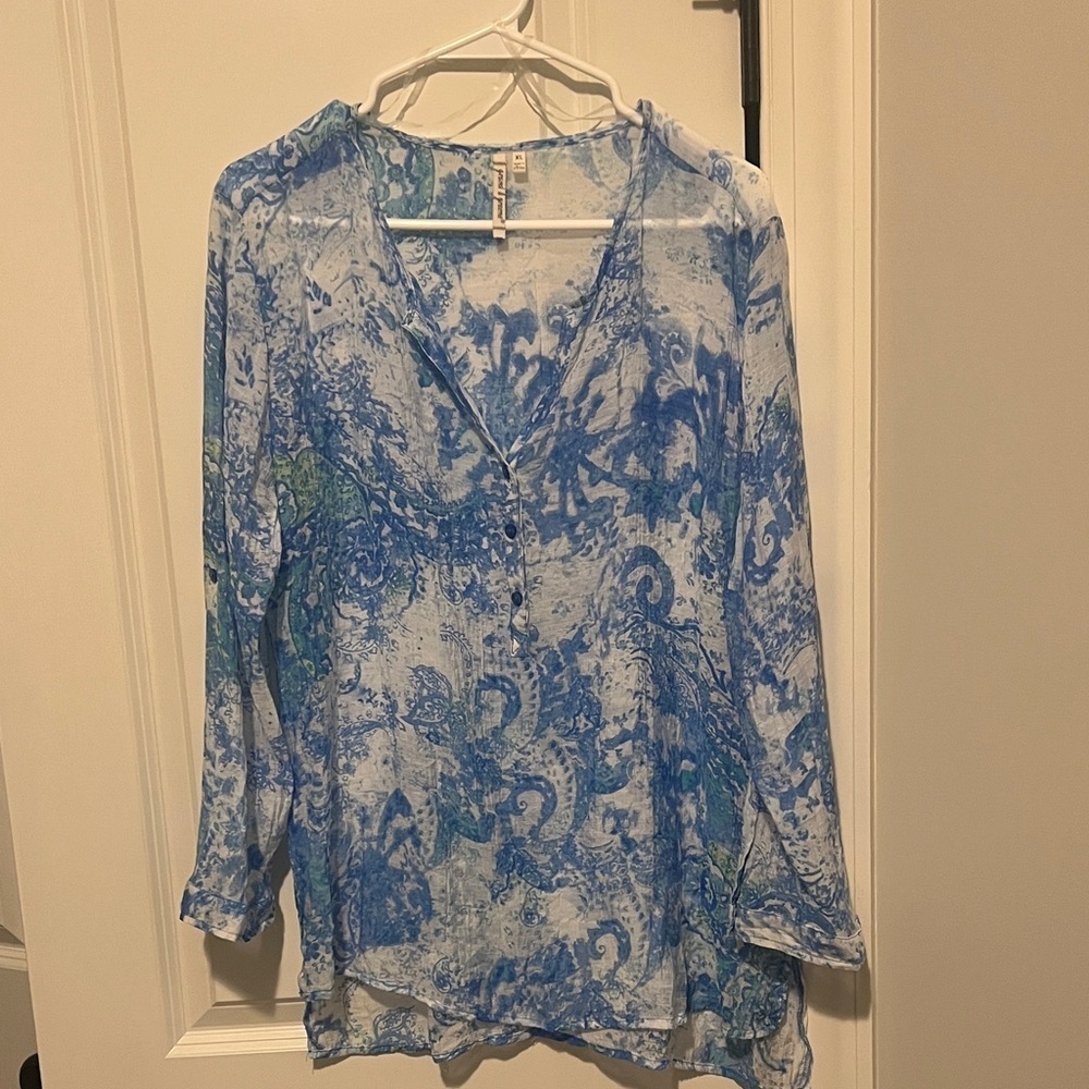 Grand & Greene Blue & White Patterned Tunic Top size XL perfect for layering